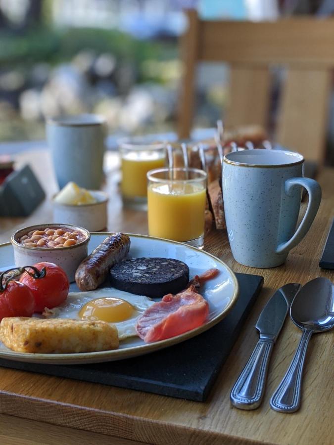 Clarence House Bed & Breakfast Кесвик Екстериор снимка